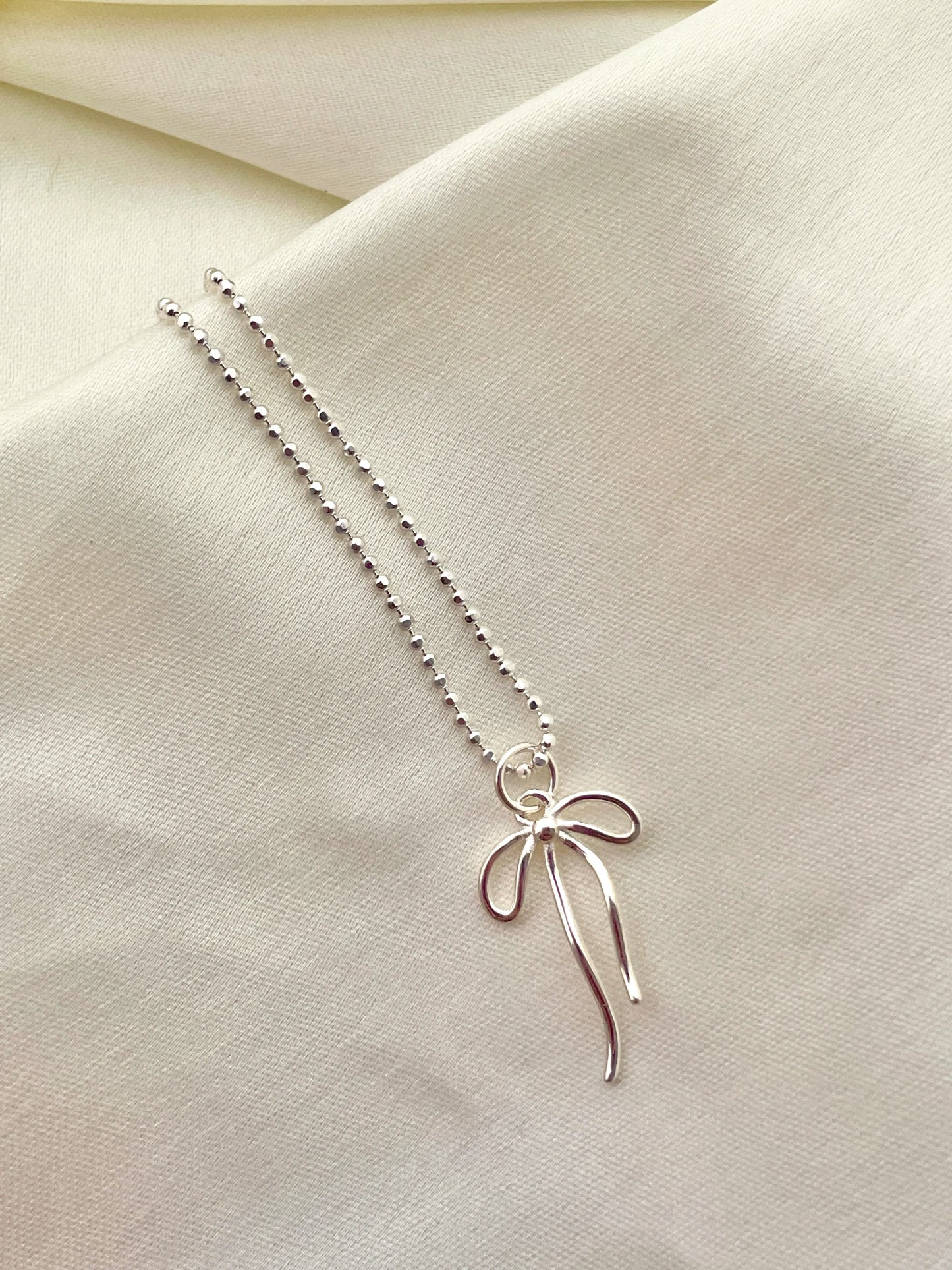 Lyona Neckalce in 925 Sterling Silver