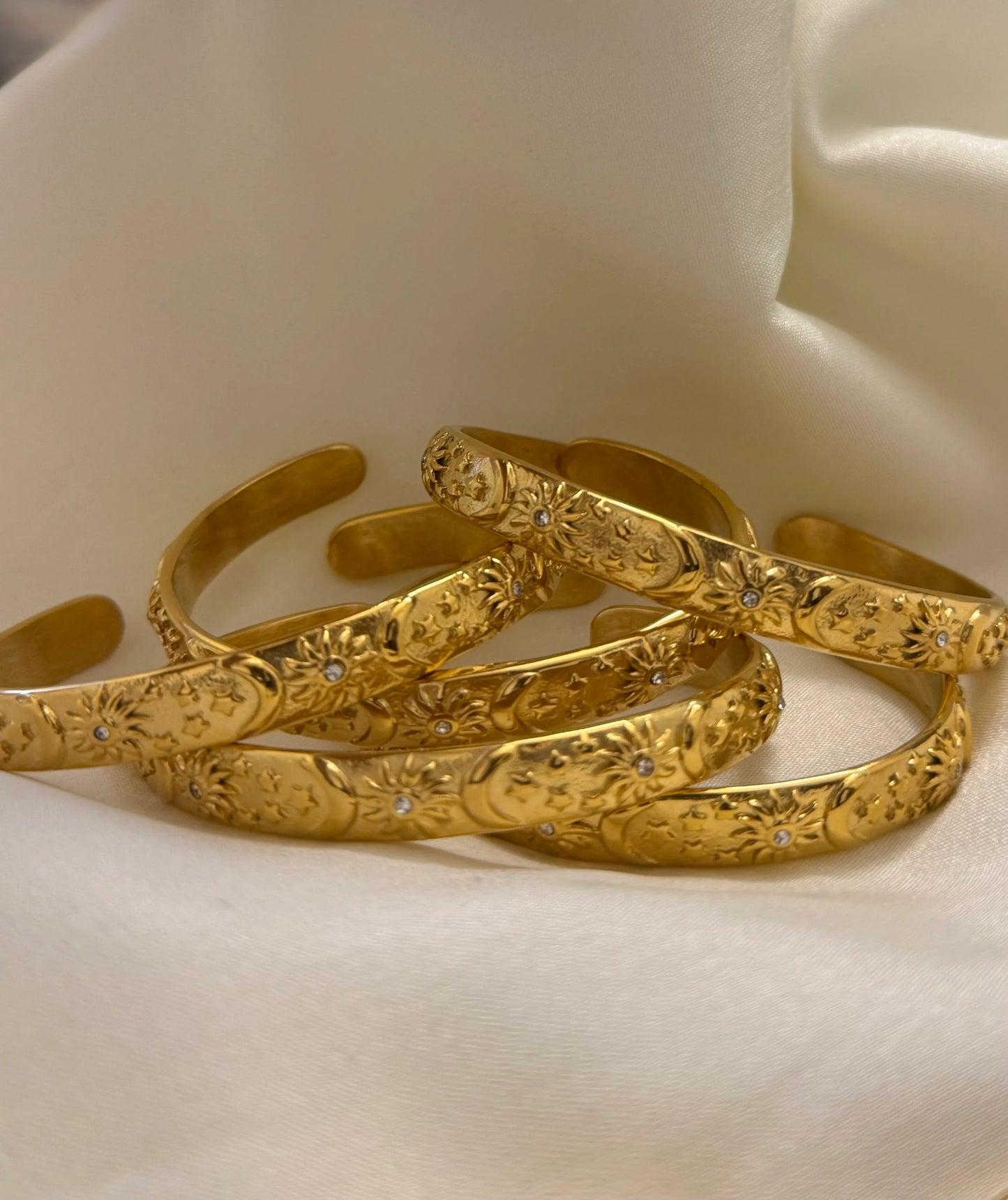 Regal Summer Cuffs