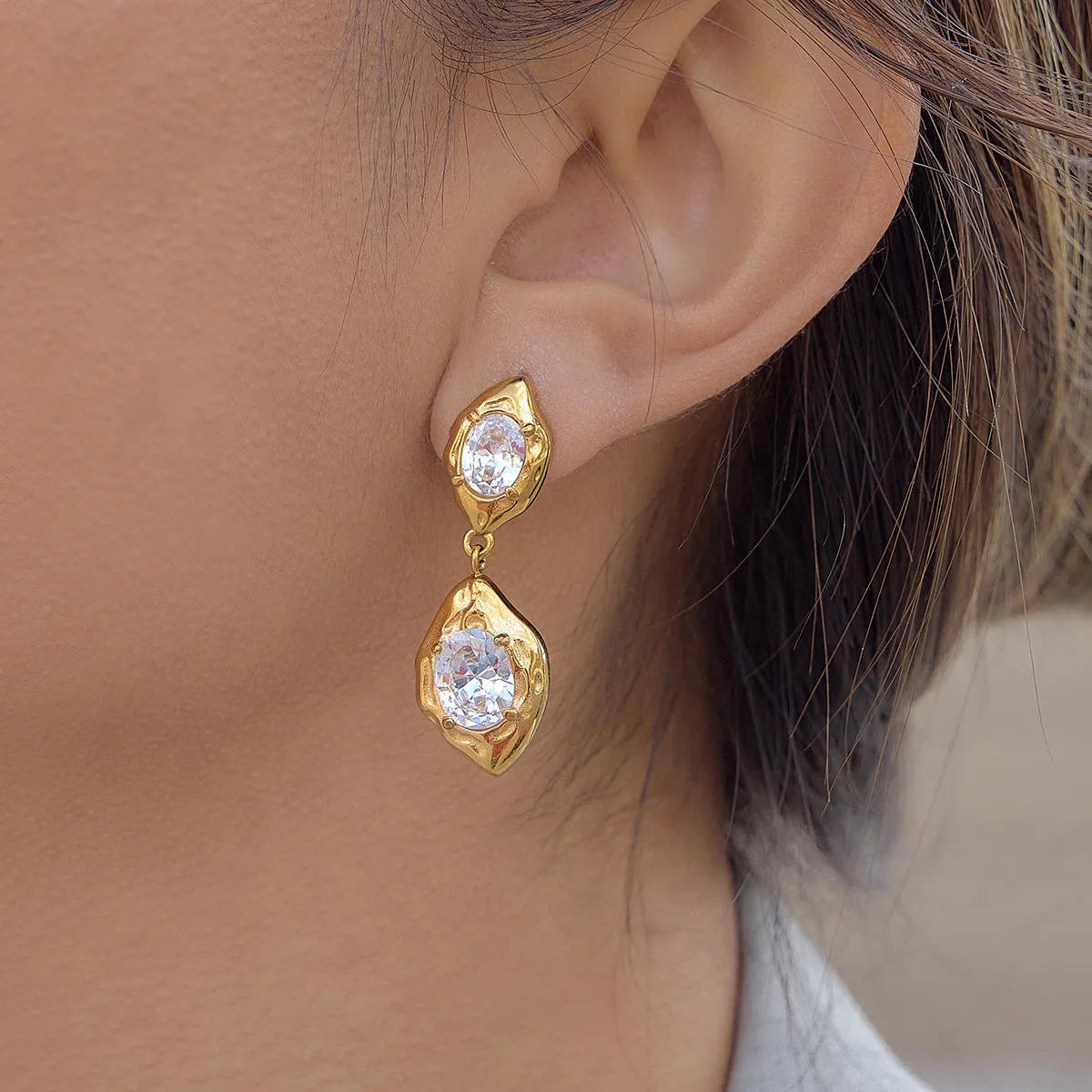Hera Danglers