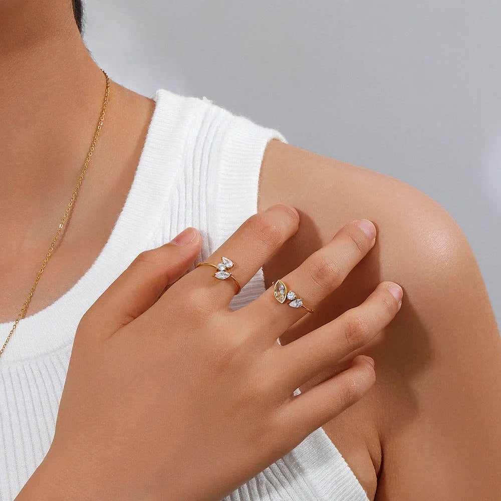 Agnes Petal Ring