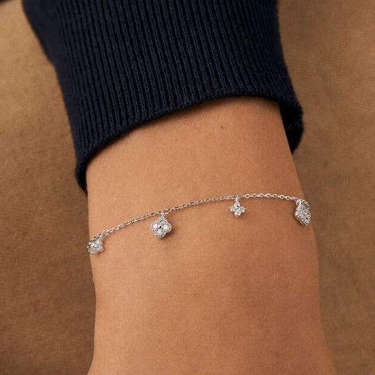 Bespoke Clover Fluid Bracelet in 925 Silver, Silver