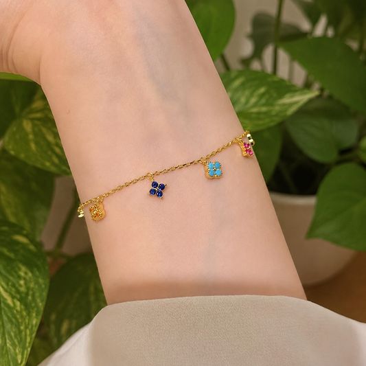Bespoke Clover Fluid Bracelet in 92.5 Silver