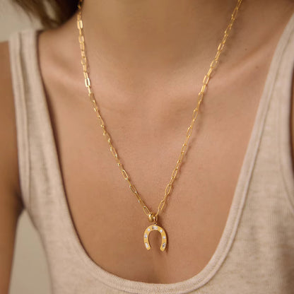 Horse-shoe paperclip Necklace