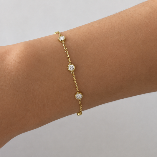 Classic Bezel set Fluid Bracelet