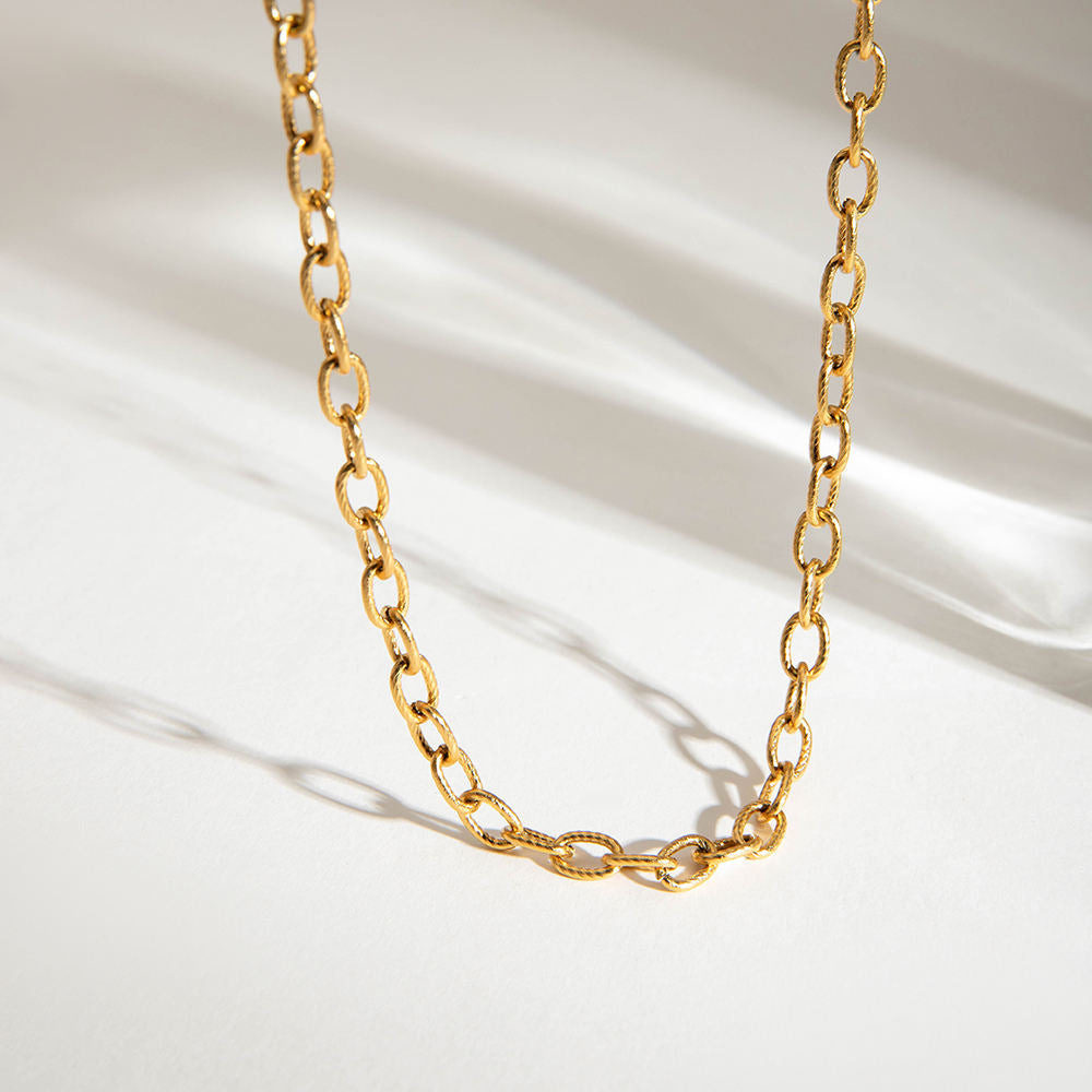 Textured Paperclip Necklace