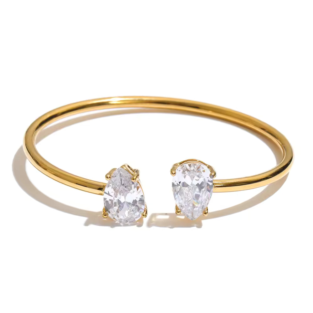 Pear-cut Twisty Bangle