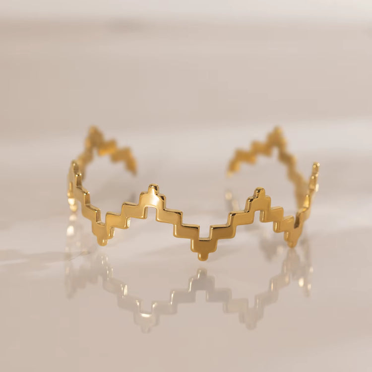 Ziggy Zag Cuff