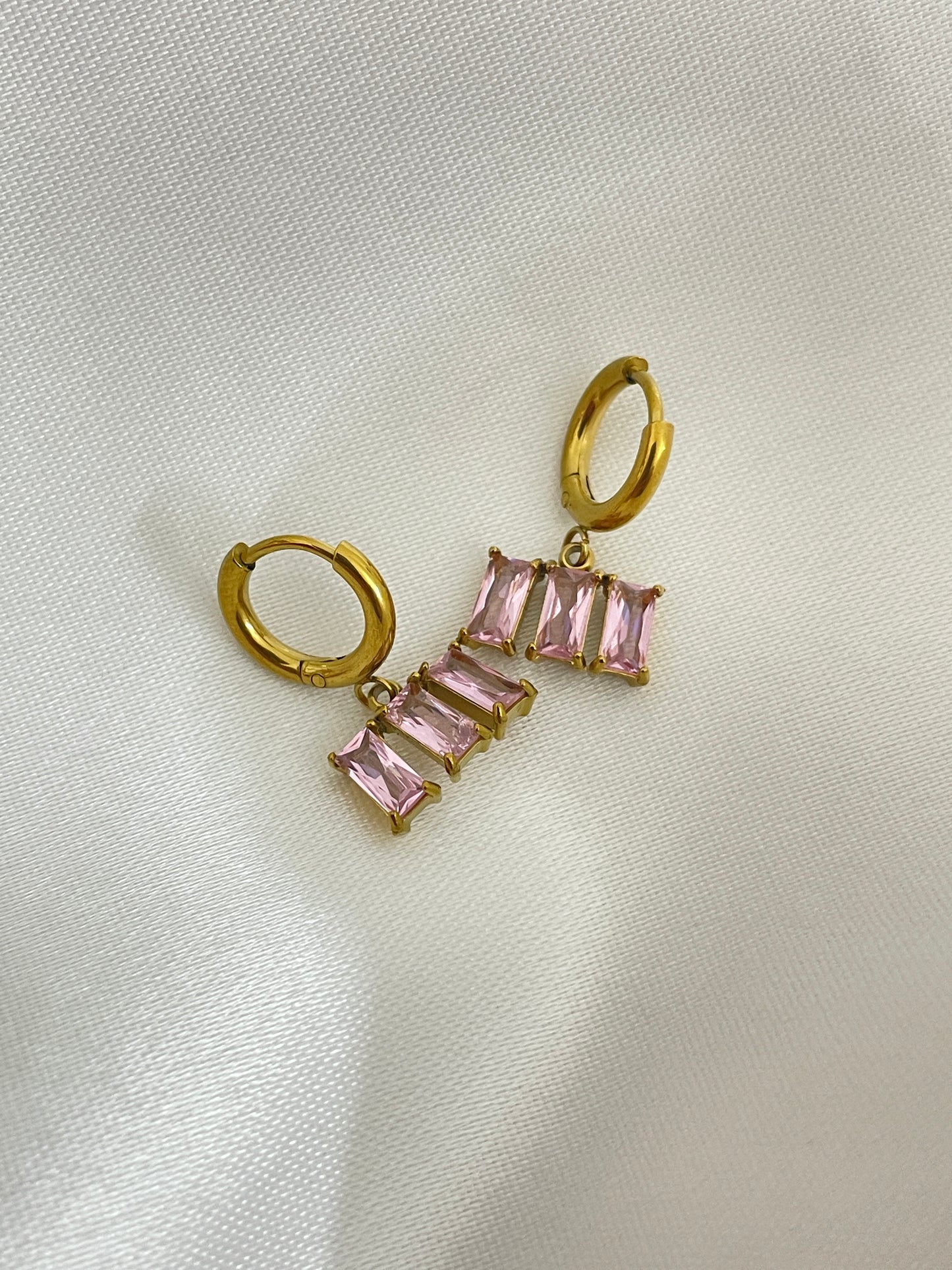 Greta danglers