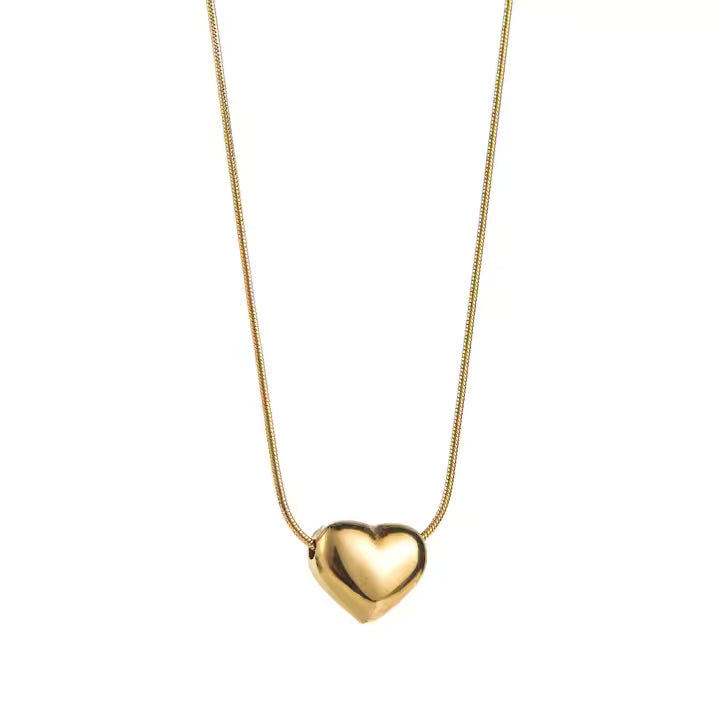 Mili Pendant with Chain