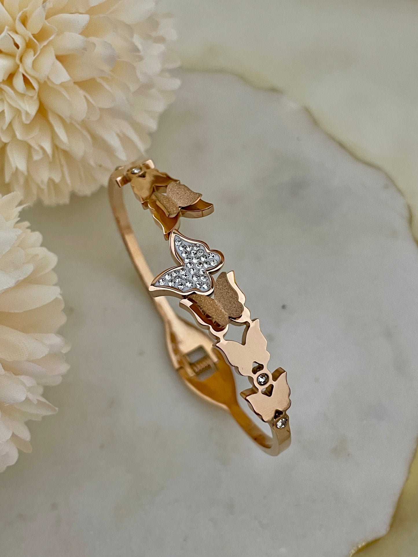 Multi-Butterfly bangle, Rose