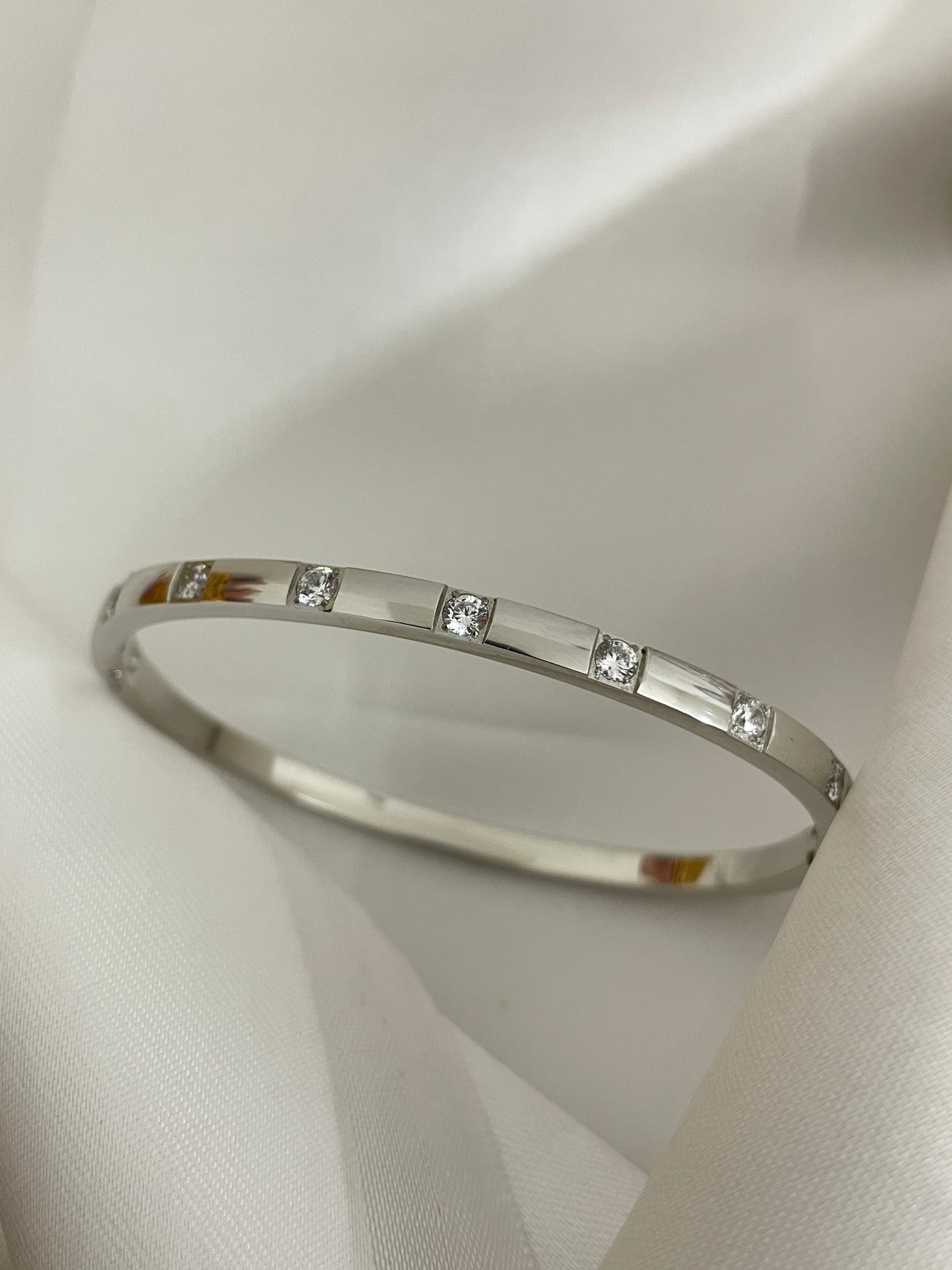 Zara bangle