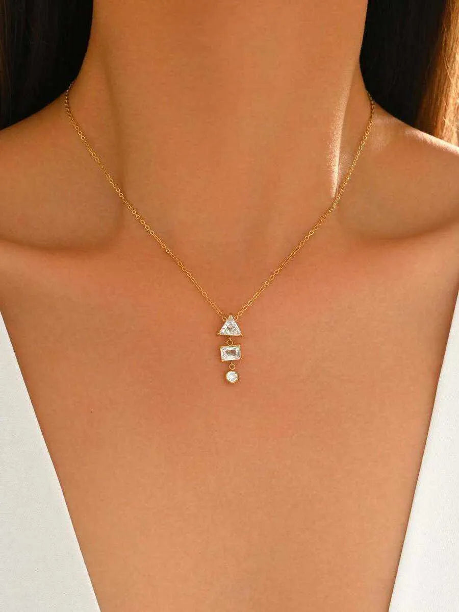 Willa Necklace