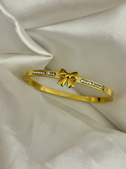 Bow Bangles, Series