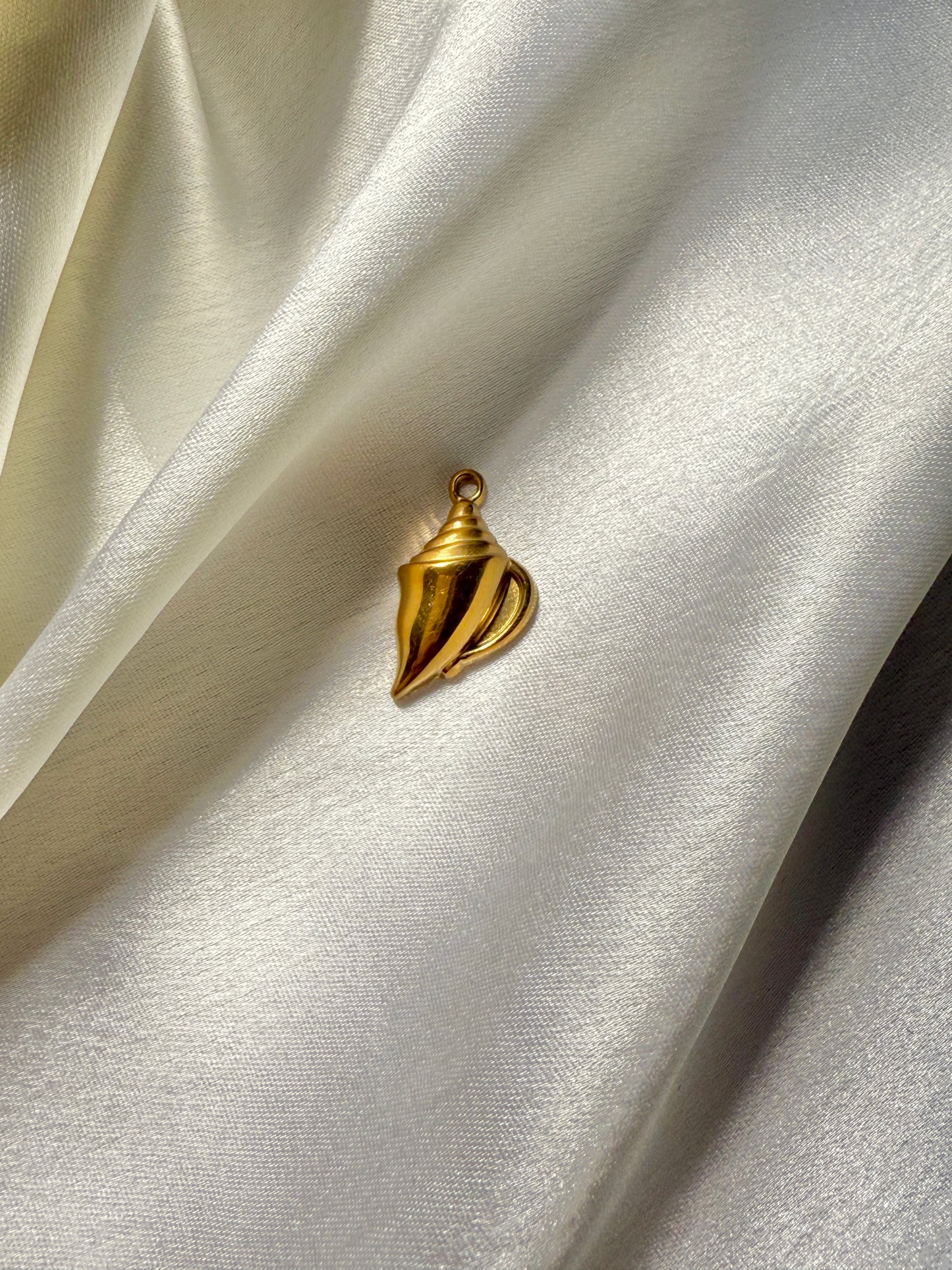 Conch charm