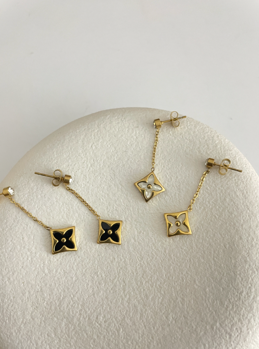 Cleo Danglers