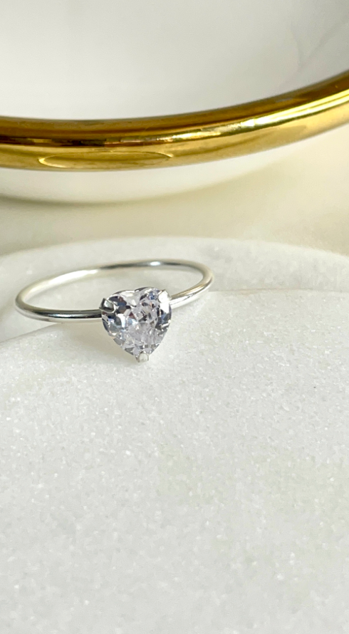 Heart Solitaire ring in 92.5 silver