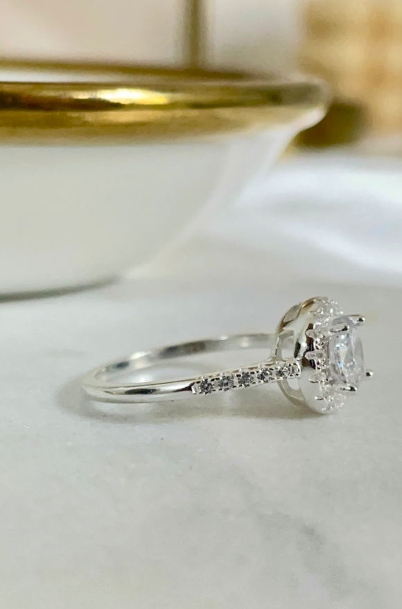 Adelle solitaire with a halo ring in 92.5 silver