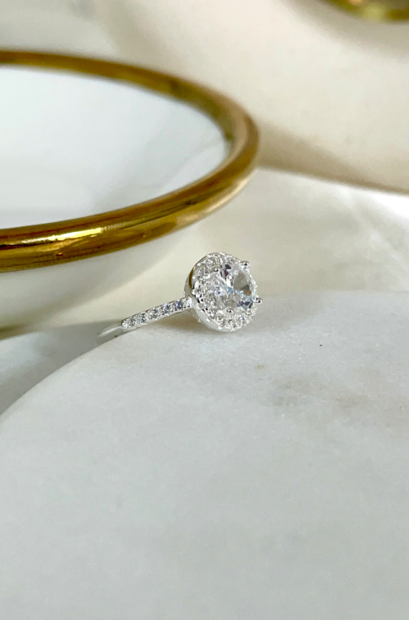 Adelle solitaire with a halo ring in 92.5 silver