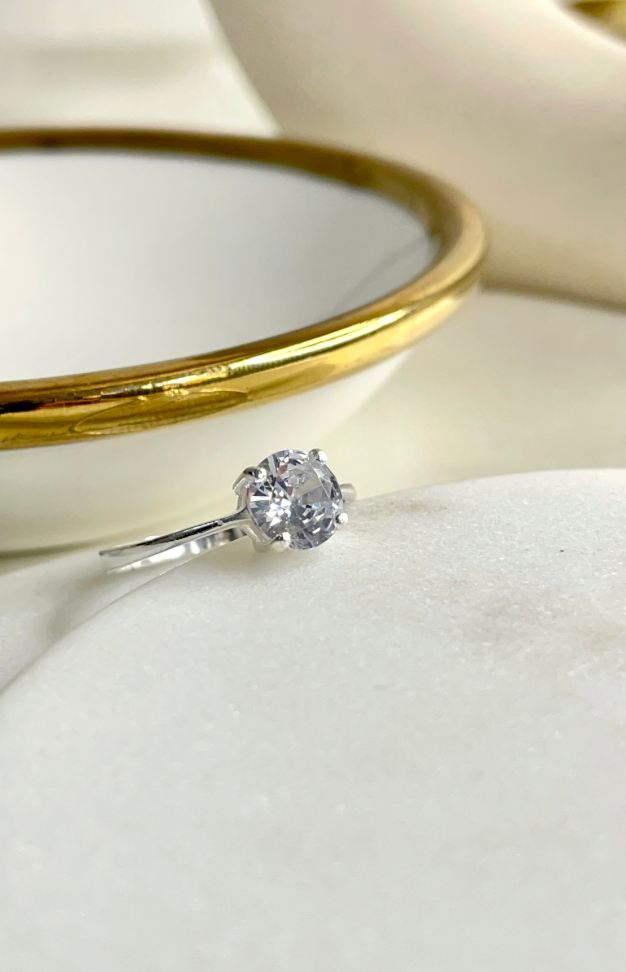 Blair Minimalist solitaire ring in 92.5 silver