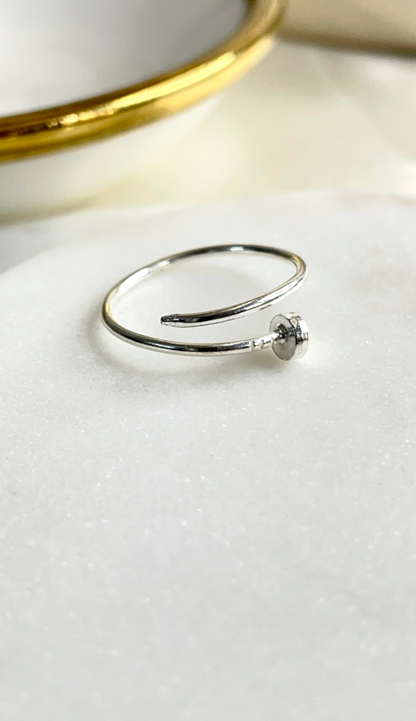 Carla Nail ring in 92.5 silver