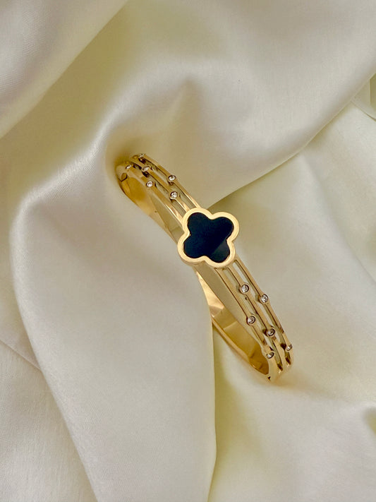 Melora Clover Bangle