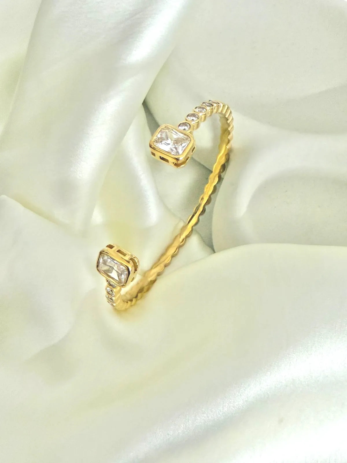 Glam & Glitz Cuff
