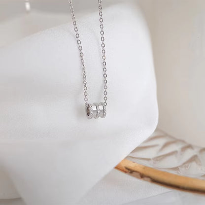 Simple Round Barrel pendant with Chain in 92.5 Silver