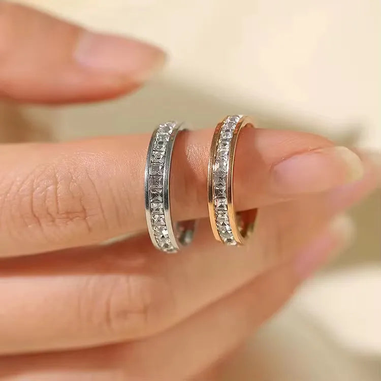 Classic Studded ring
