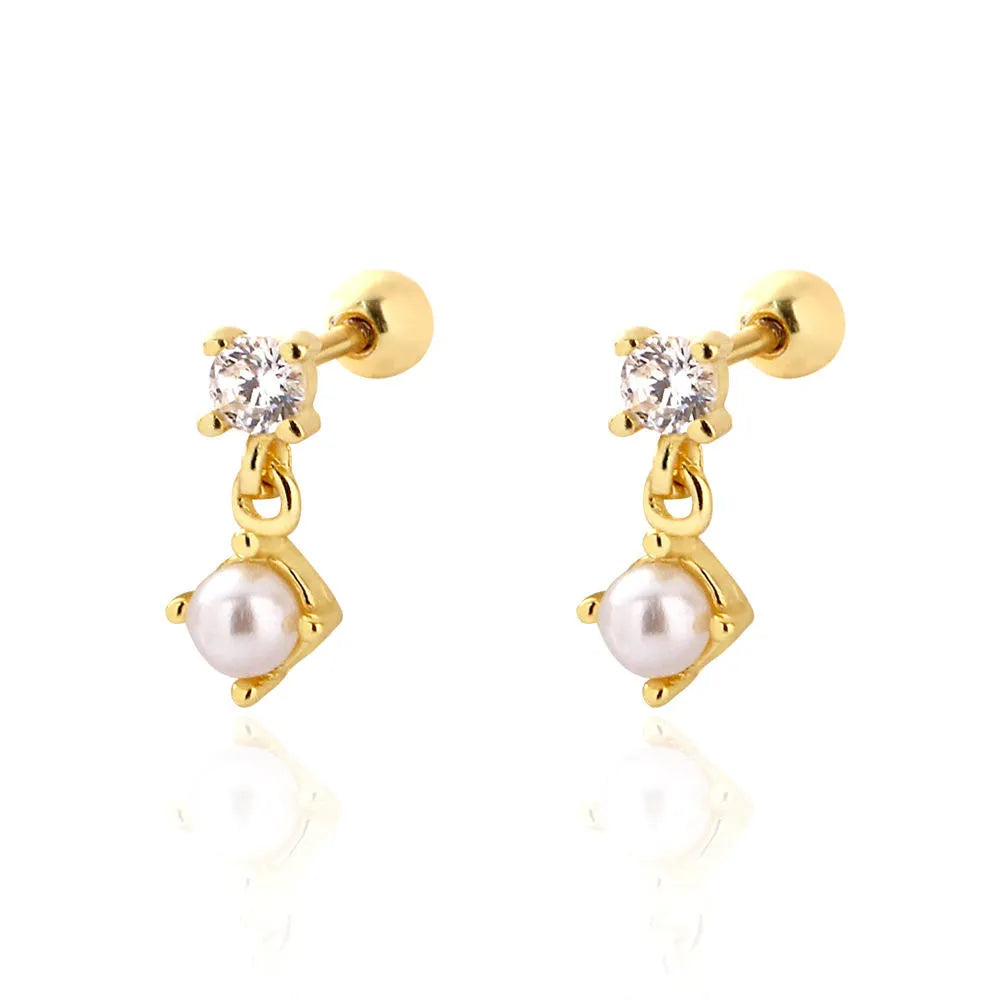 Pierre Pearl Studs in 92.5 Silver