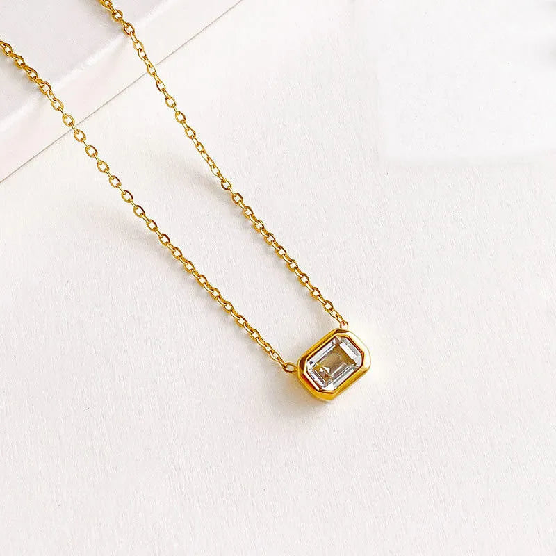 Mortia Necklace