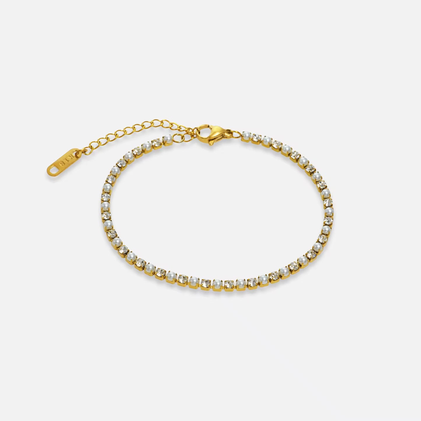 Lady Diana Pearl Fluid Bracelets