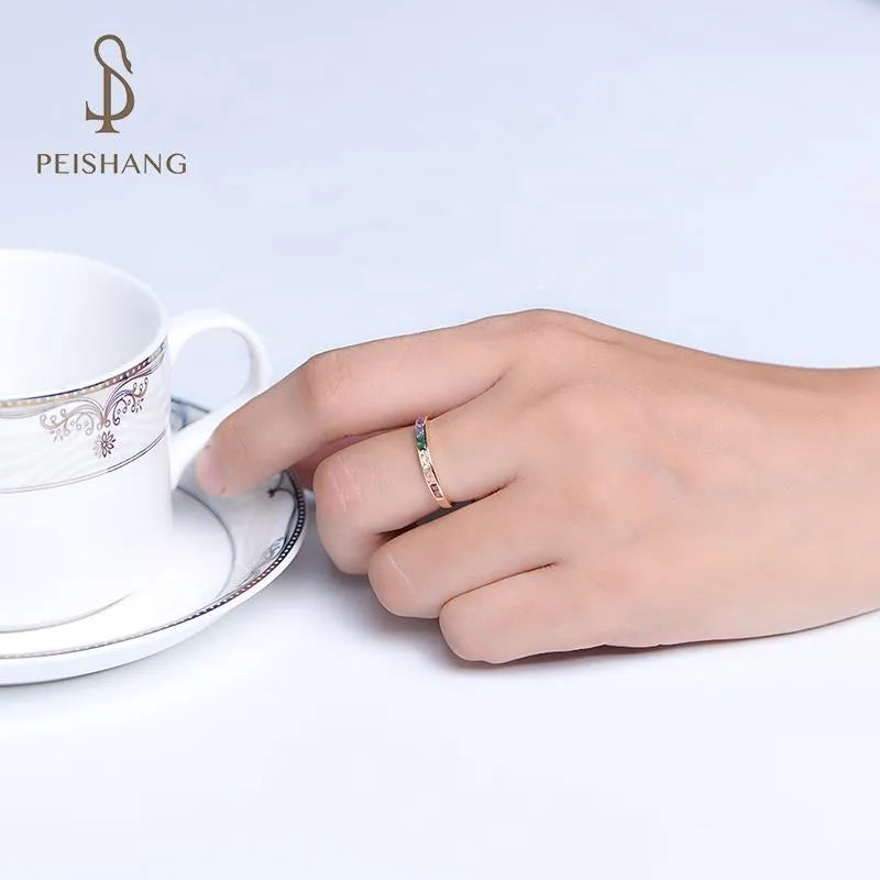 Sera Rainbow Ring in 925 Silver