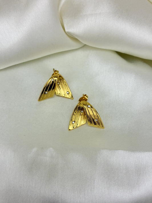 Studded Fish Tail Earrings