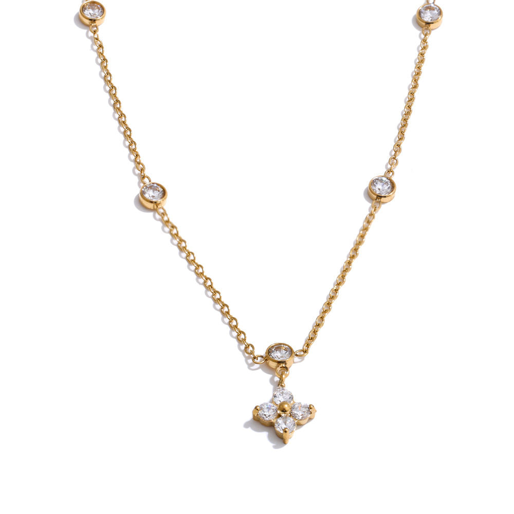 Dia Necklace