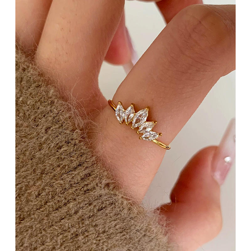 Petal Ring