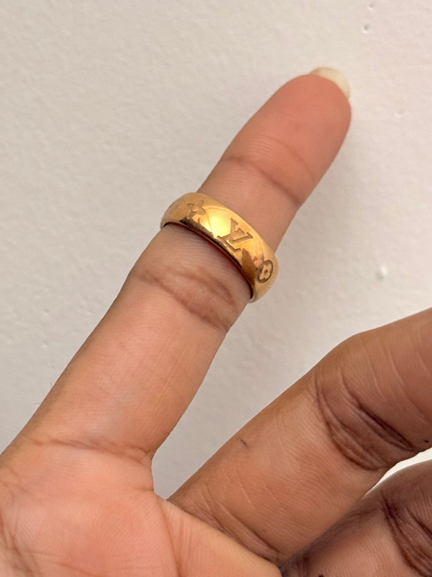 Etched eL-Vi Ring