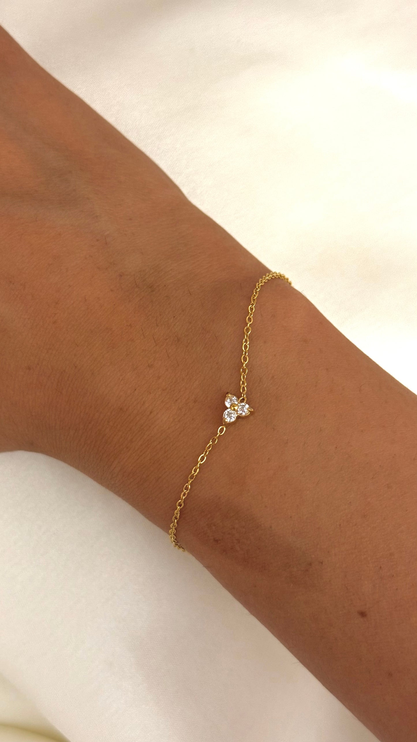 Trio Clover Fluid Bracelets