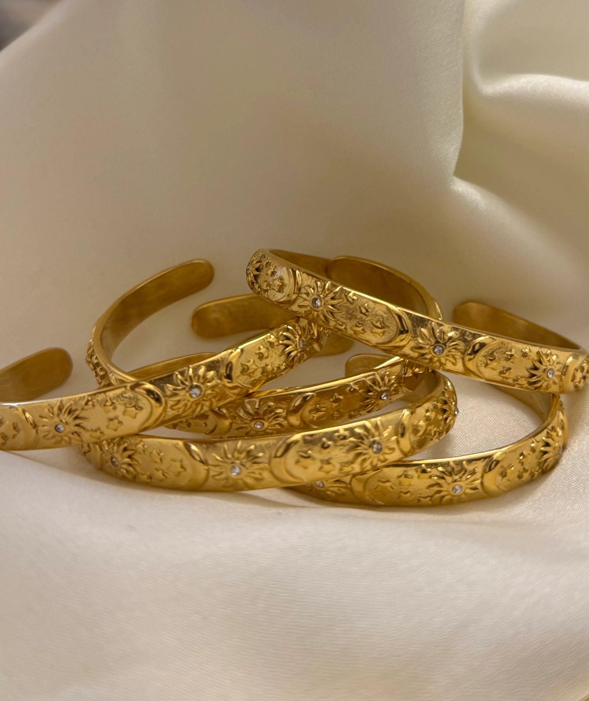 Regal Summer Cuffs