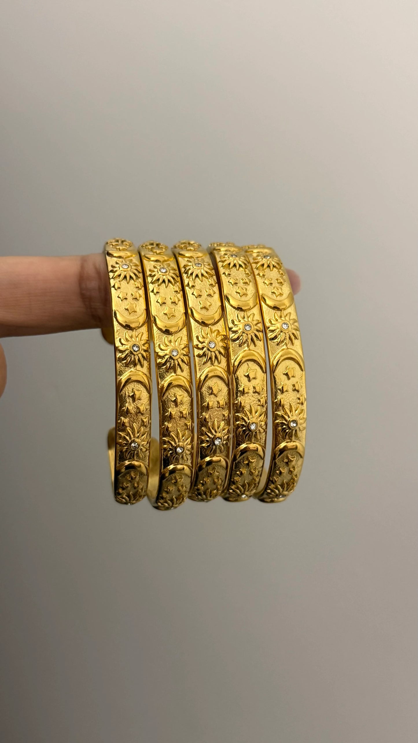 Regal Summer Cuffs
