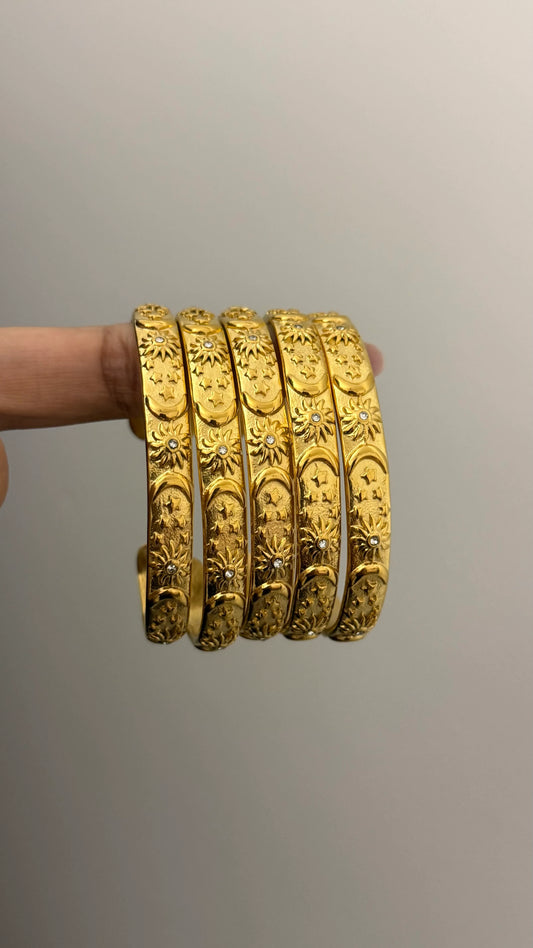 Regal Summer Cuffs