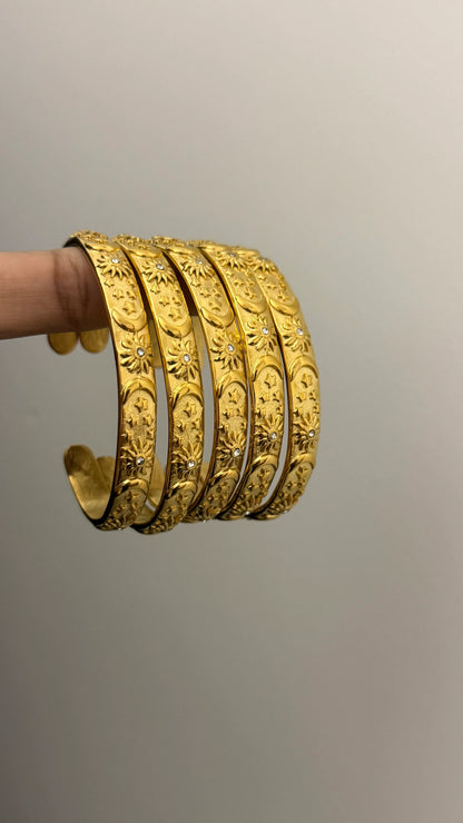 Regal Summer Cuffs