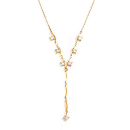 Elora Necklace