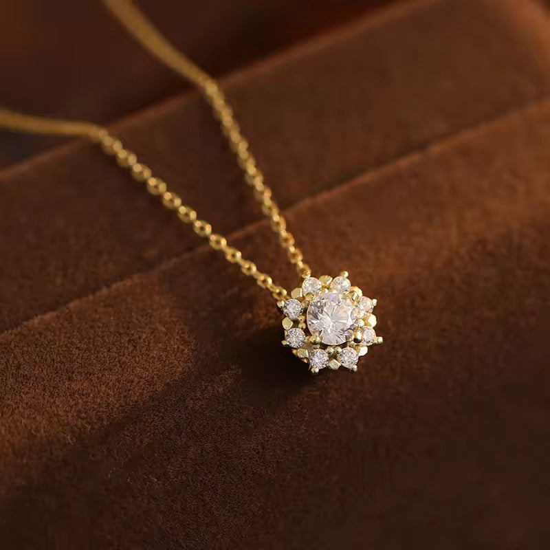 Classic Floral Solitaire Necklace